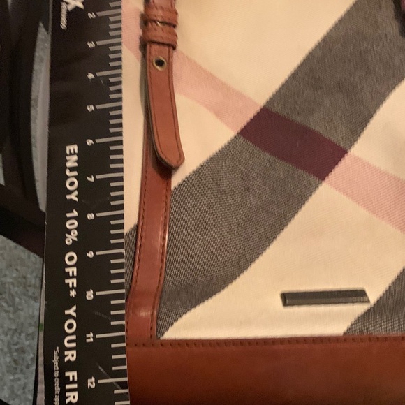 Burberry Giant Check Expandable Tote Canvas - Picture 3 of 8